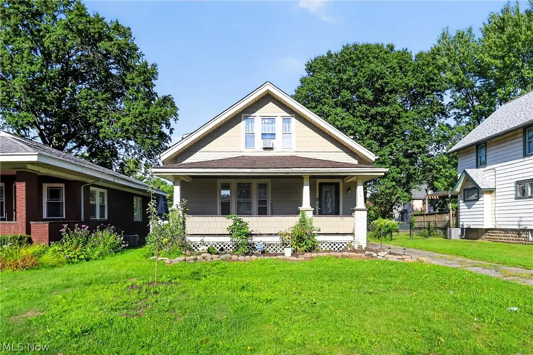 568 Oak Knoll Se Avenue, Warren, OH 44483 - #1