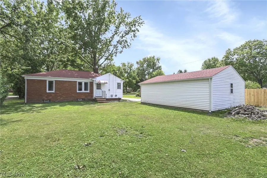 37636 Lake Drive, Avon, OH 44011 - #2