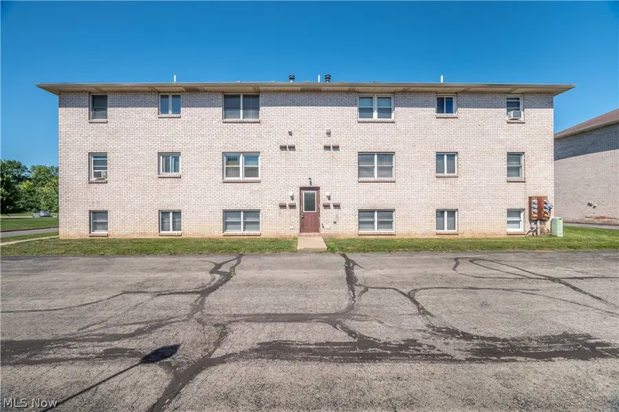 7357 Eisenhower Drive #6, Boardman, OH 44512 - #2