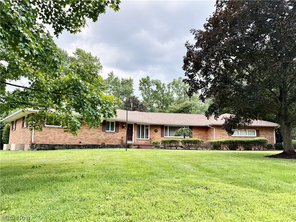 1050 Melwood Ne Drive, Warren, OH 44483 - #1
