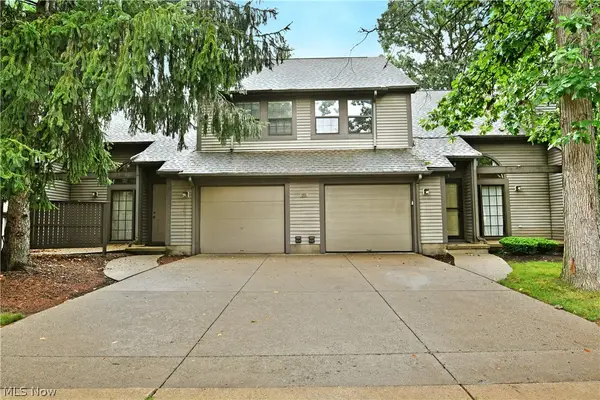 1283 Red Tail Hawk Court #3, Youngstown, OH 44512