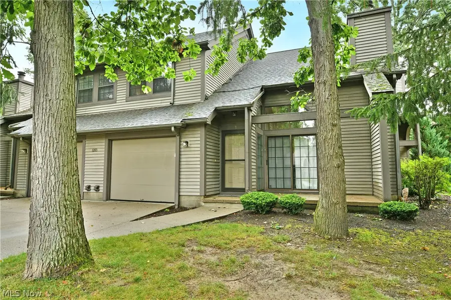 1283 Red Tail Hawk Court #3, Youngstown, OH 44512 - #2