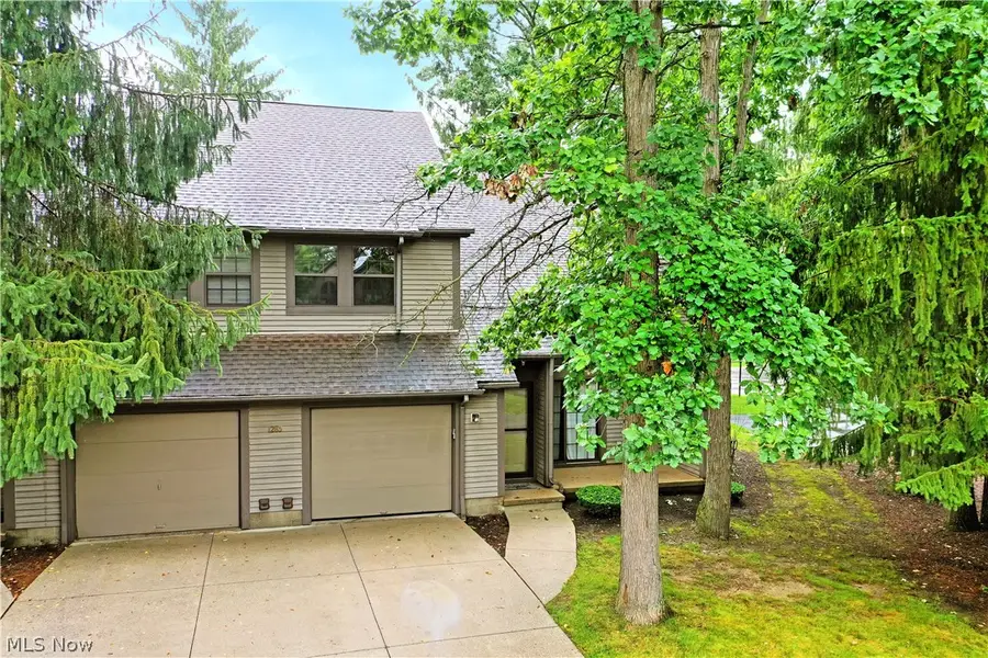 1283 Red Tail Hawk Court #3, Youngstown, OH 44512 - #3