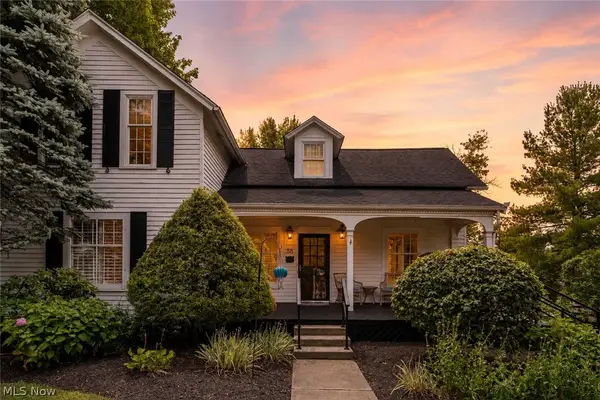 58 E Washington Street, Chagrin Falls, OH 44022