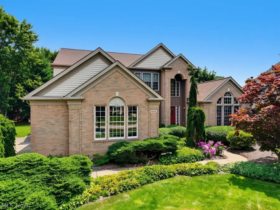 9615 Windsor Way, Twinsburg, OH 44087 - #3
