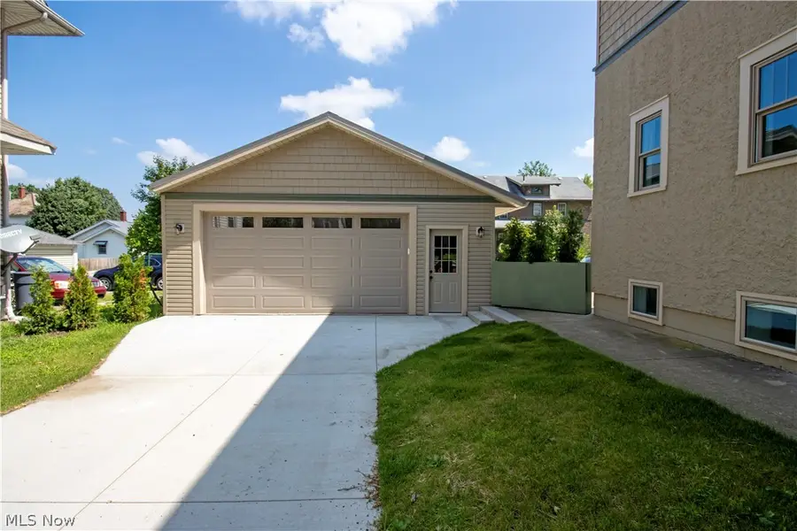 424 S Main Street, Orrville, OH 44667 - #3