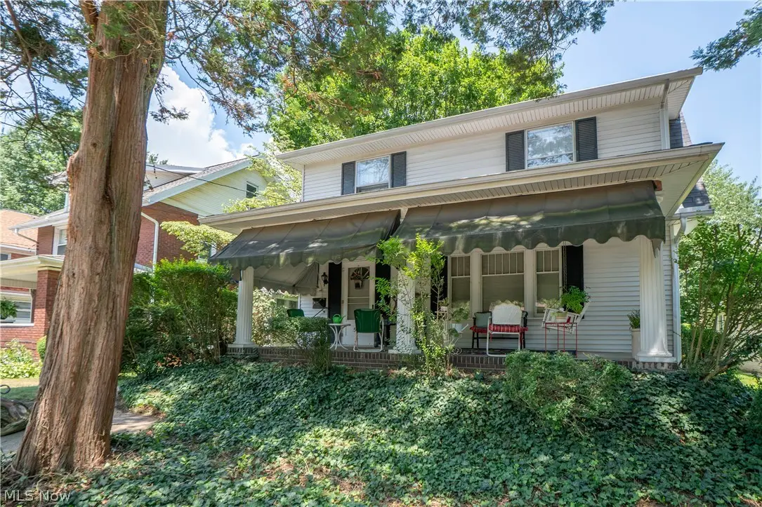 507 W Maple Street, North Canton, OH 44720 - #1