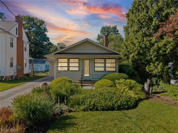 24809 Electric Drive, Bay Village, OH 44140