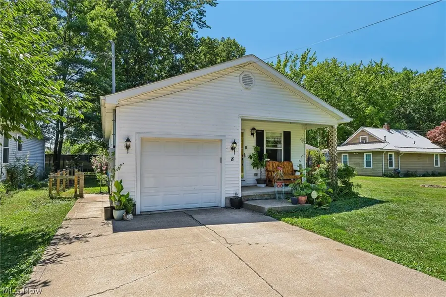 8 Oakwood Boulevard, Painesville, OH 44077 - #2