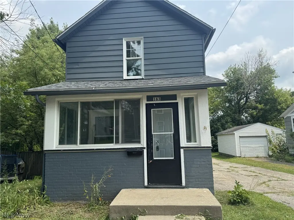 163 19th Nw Street, Barberton, OH 44203 - #1