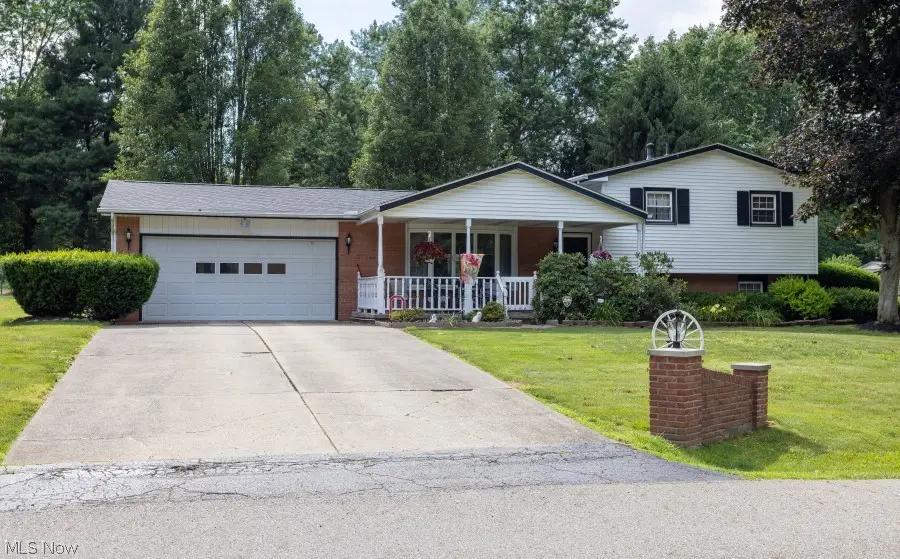 8639 Candlewood Nw Avenue, North Canton, OH 44720 - #1