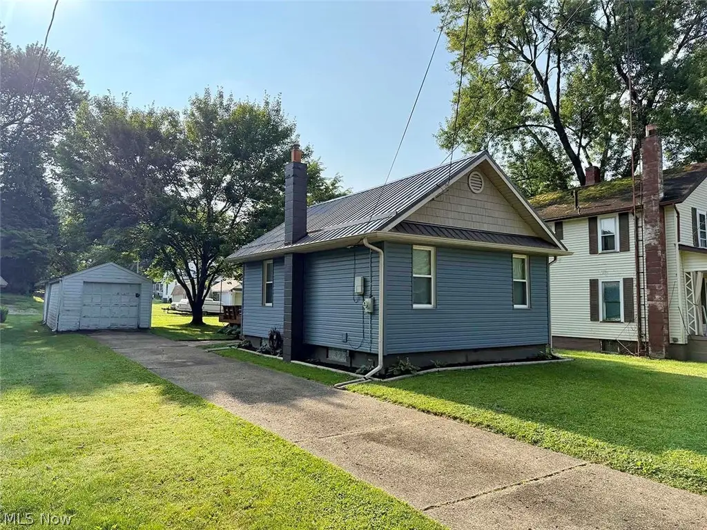 105 Pennsylvania Avenue, Minerva, OH 44657 - #1