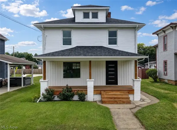 309 Redwood Sw Street, Beach City, OH 44608
