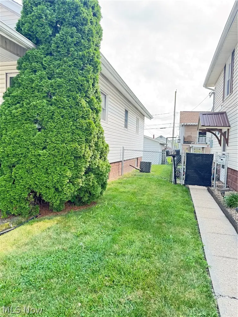 224 W 40th Street, Shadyside, OH 43947 - #2