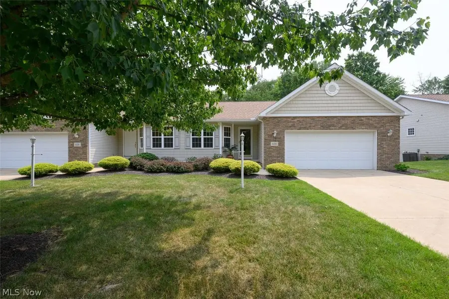 626 Highlander Nw Avenue, Massillon, OH 44647 - #2