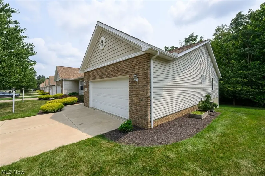 626 Highlander Nw Avenue, Massillon, OH 44647 - #3