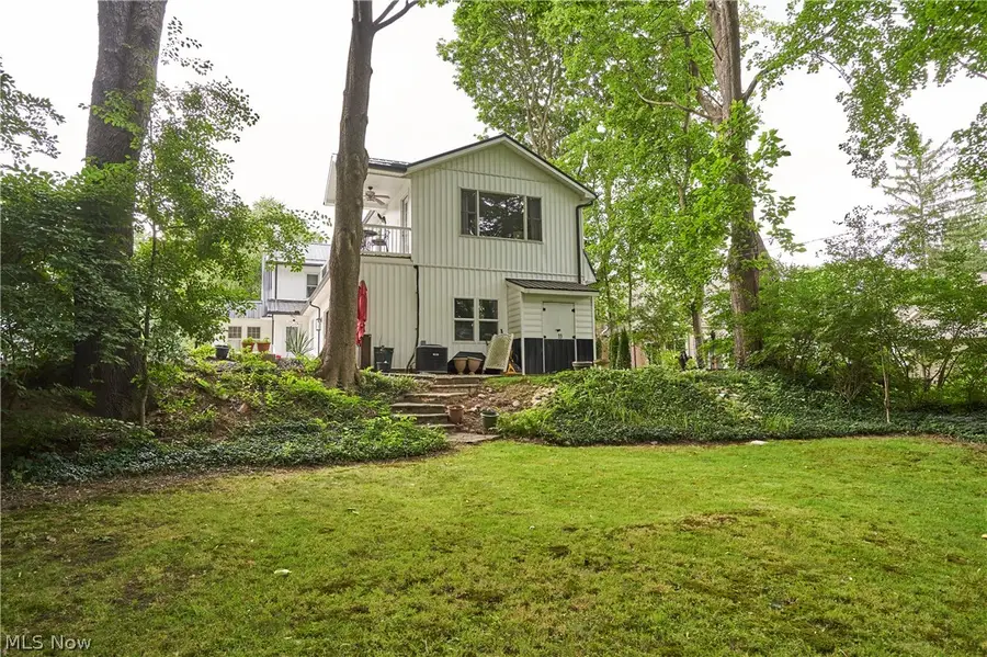 111 Overwood Road, Akron, OH 44313 - #3