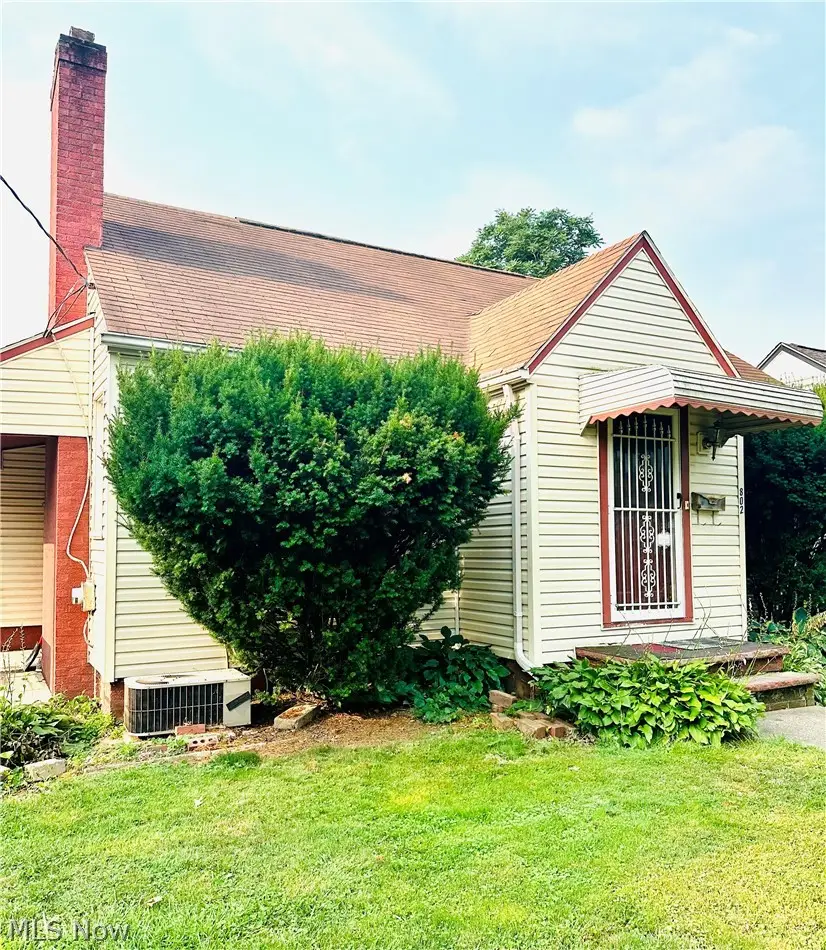 802 Sherlock Ne Place, Canton, OH 44714 - #1