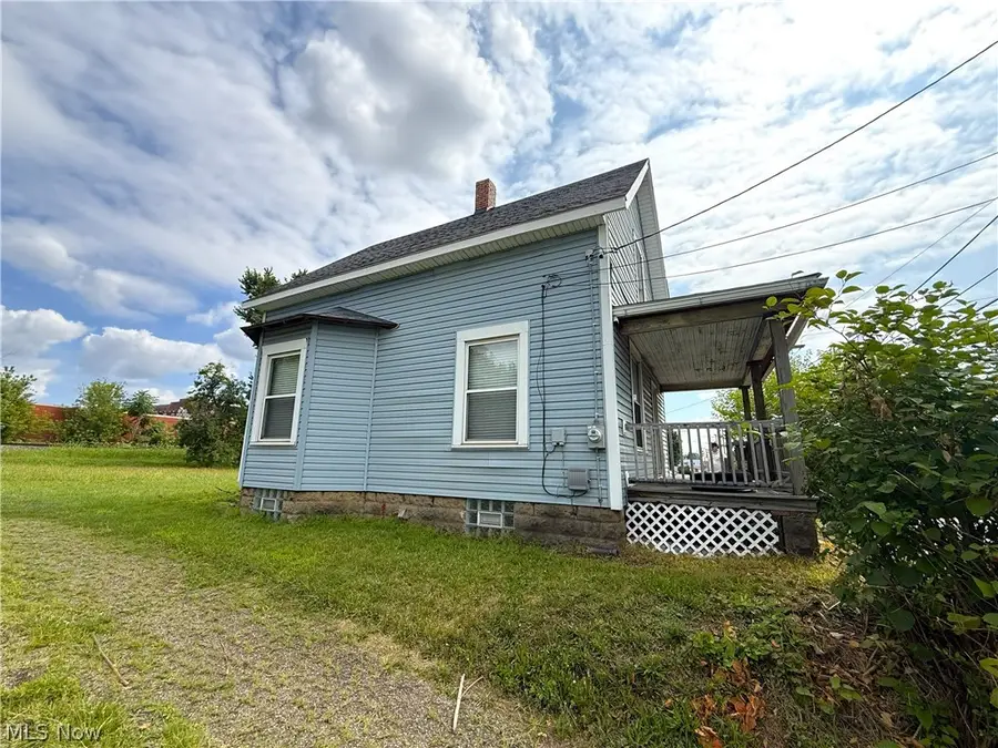 2219 Navarre Sw Road, Canton, OH 44706 - #3