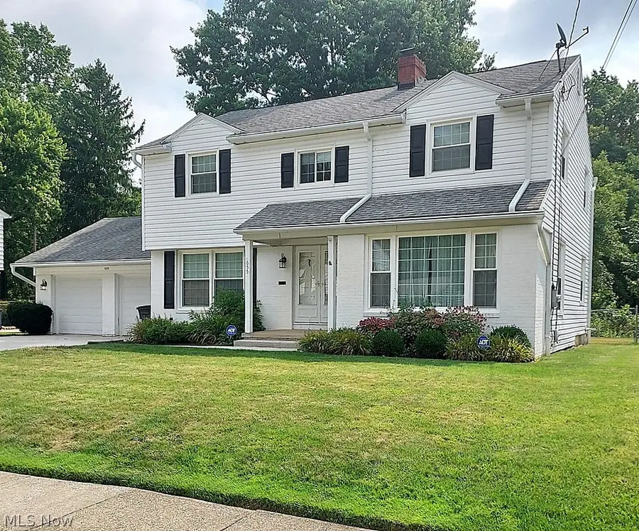 655 Cliffside Drive, Akron, OH 44313 - #2