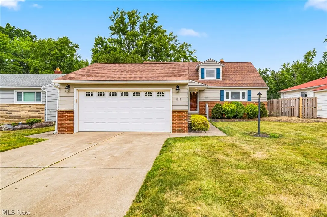 5117 Thornbury Road, Lyndhurst, OH 44124 - #1