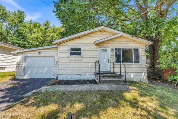 901 Jean Avenue, Akron, OH 44310