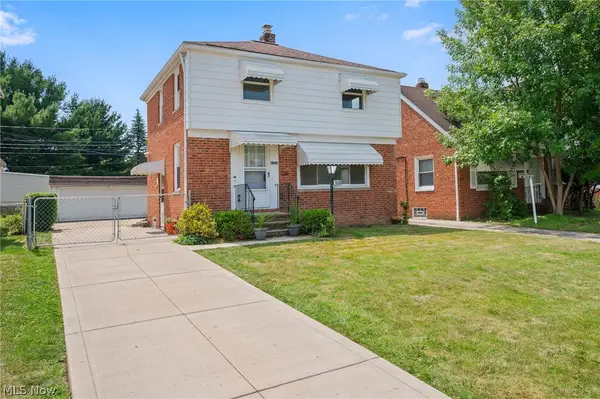 18300 Waterbury Avenue, Maple Heights, OH 44137