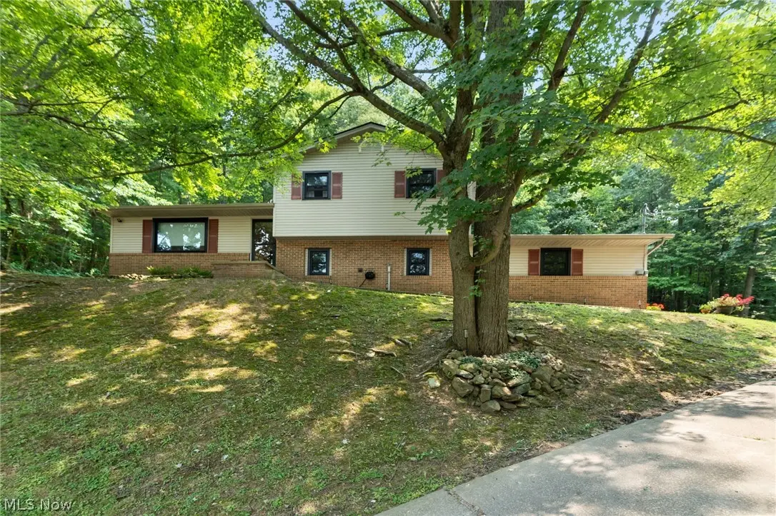 8148 Avalon Nw Road, Malvern, OH 44644 - #1
