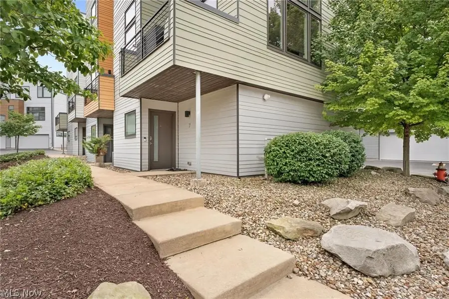 18875 Riversouth Terrace #7, Fairview Park, OH 44126 - #2