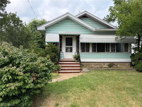 2048 Grafton Road, Elyria, OH 44035