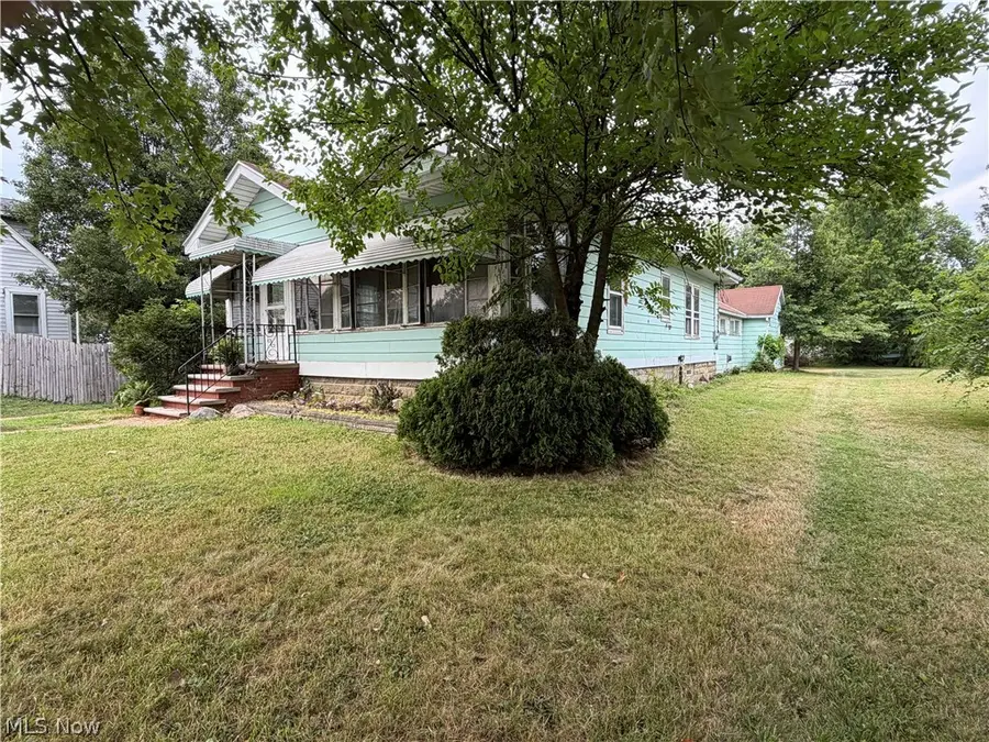 2048 Grafton Road, Elyria, OH 44035 - #3