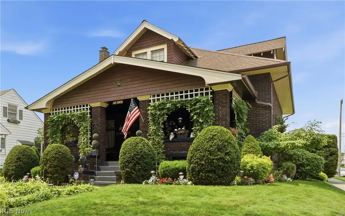 3972 Washington Park Boulevard, Newburgh Heights, OH 44105 - #1