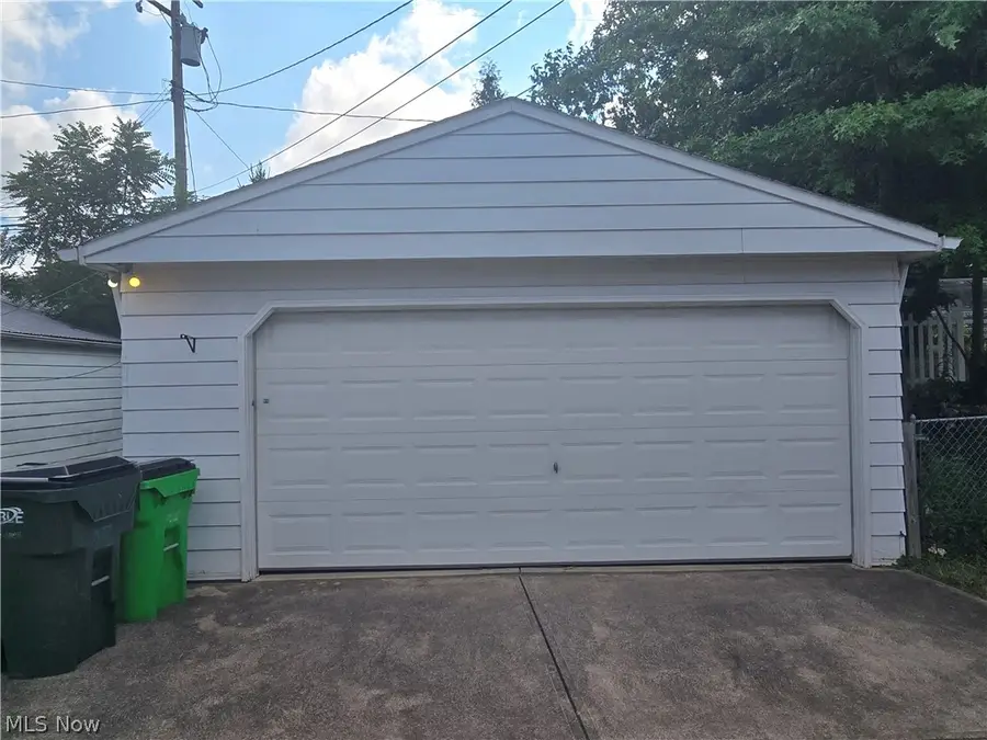 4667 E 86th Street, Garfield Heights, OH 44125 - #3