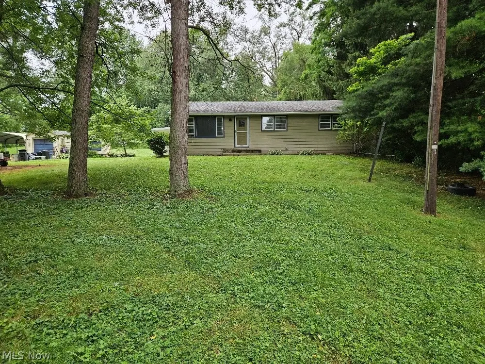 2439 Broadway Ne Avenue, East Canton, OH 44730 - #1