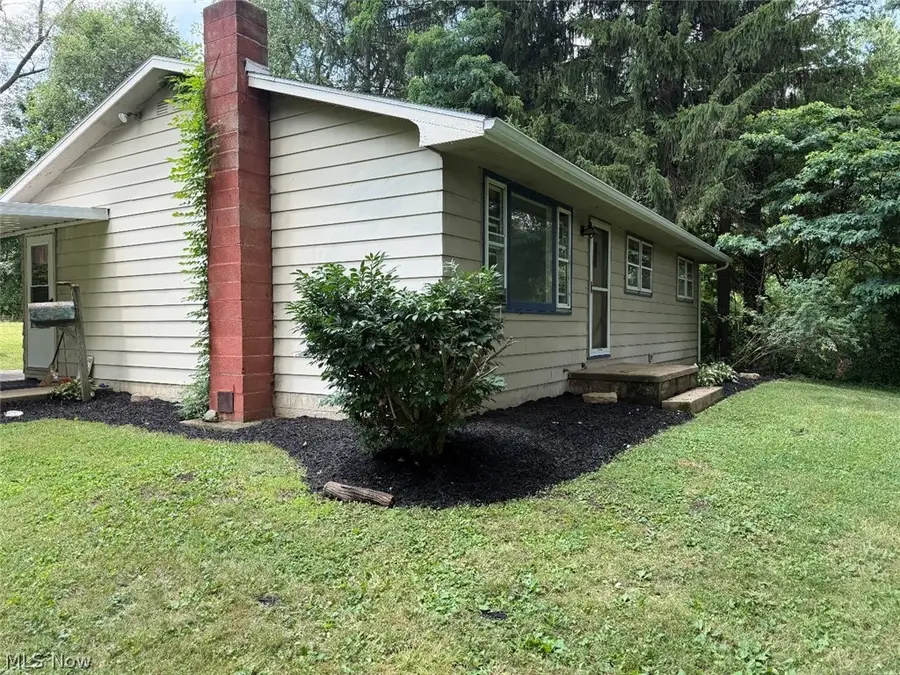 2439 Broadway Ne Avenue, East Canton, OH 44730 - #3