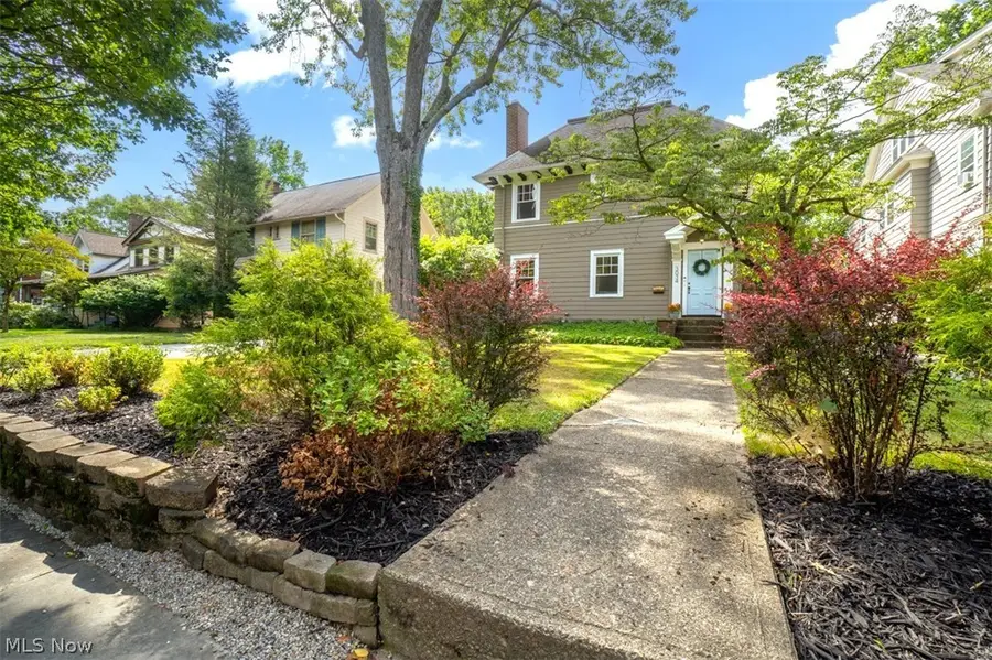 3034 Somerton Road, Cleveland Heights, OH 44118 - #2
