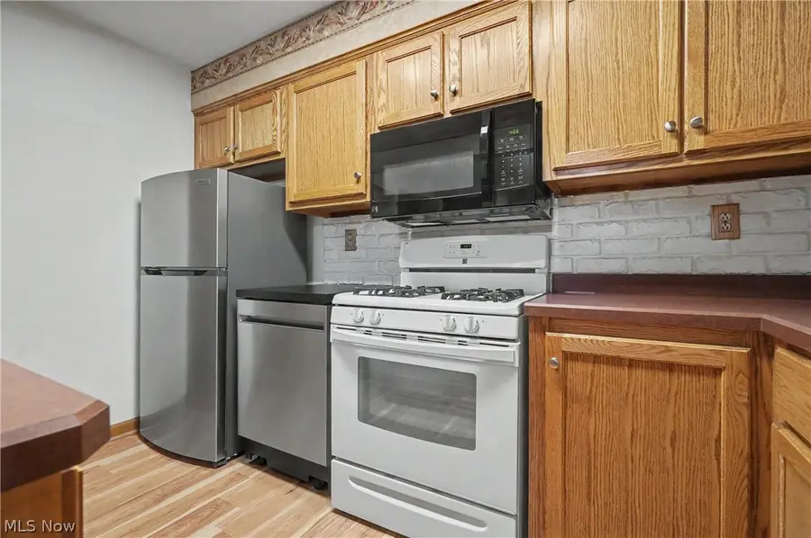 7436 Sugartree Drive, Youngstown, OH 44512 - #2