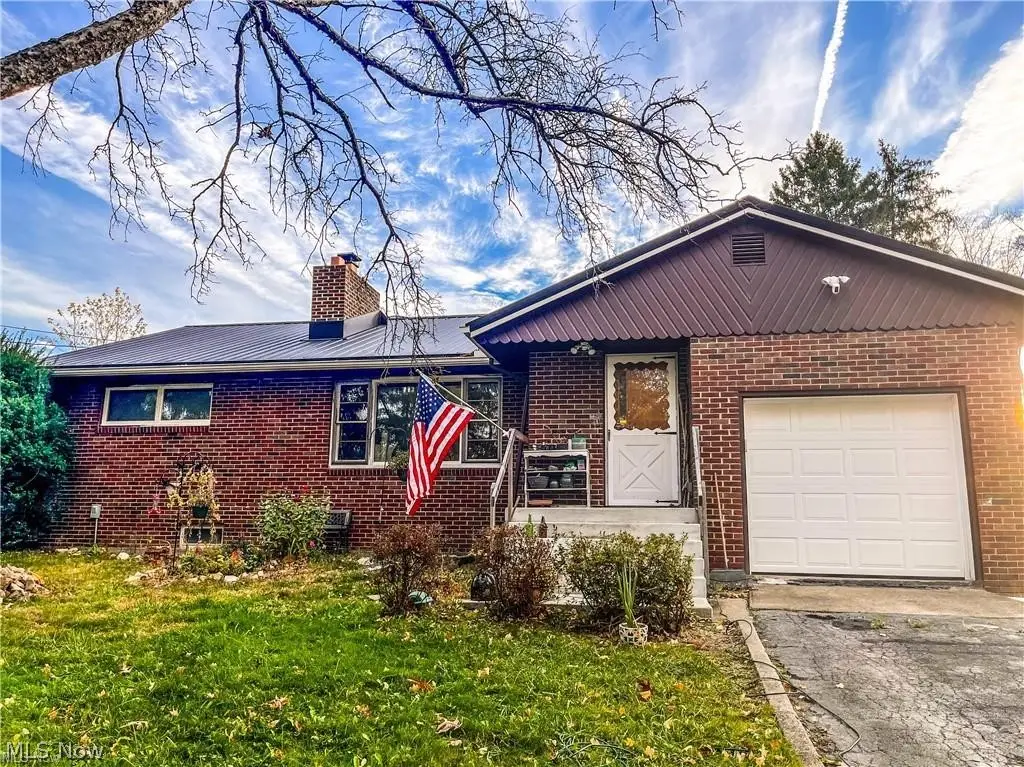 996 Sharon Hogue Road, Brookfield, OH 44438 - #1