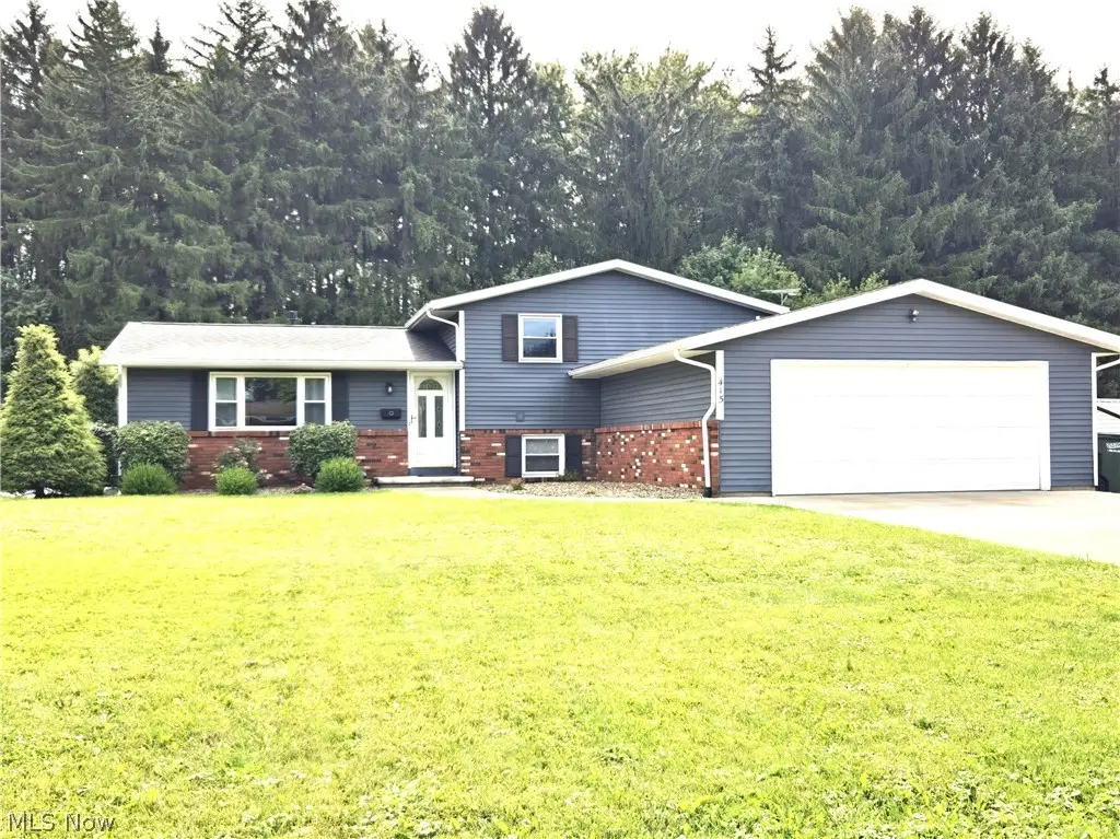 415 31st Sw Street, Barberton, OH 44203 - #1