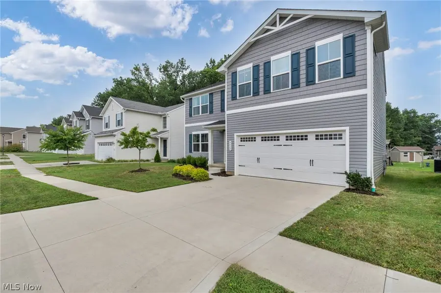 4660 Erhart Drive, Lorain, OH 44053 - #3