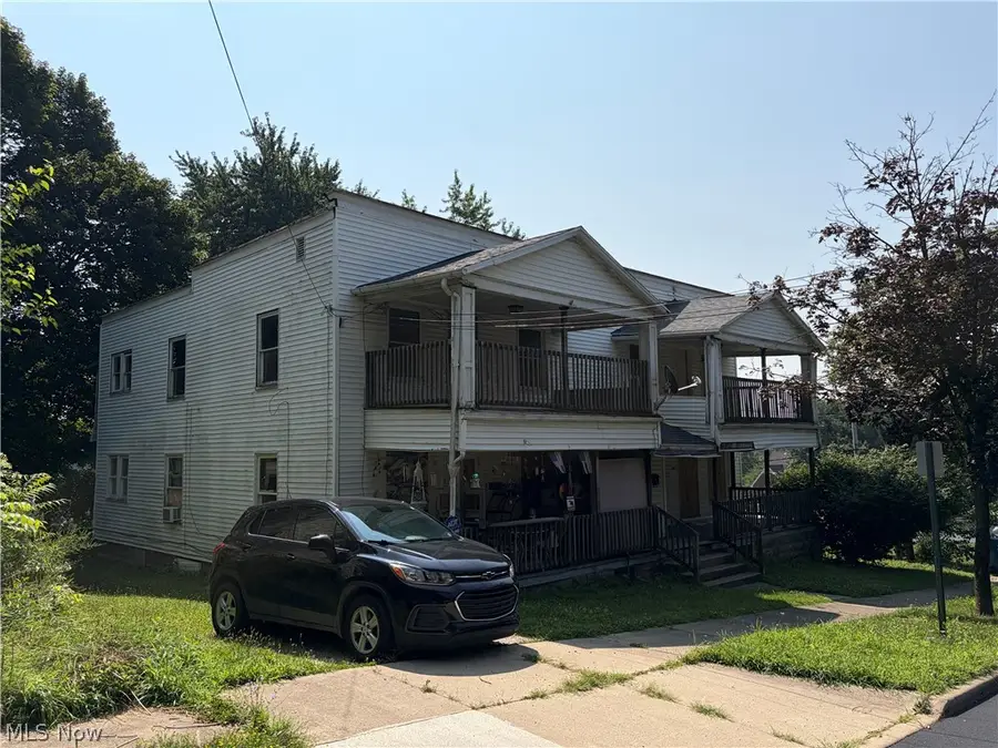 2151 8th Sw Street, Akron, OH 44314 - #2