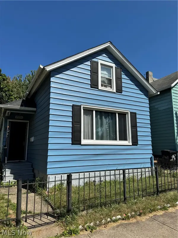 2751 W 32nd Street, Cleveland, OH 44113