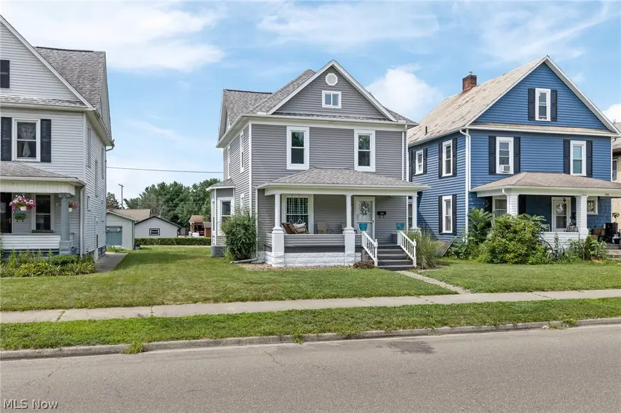 734 Tuscarawas Nw Avenue, New Philadelphia, OH 44663 - #2