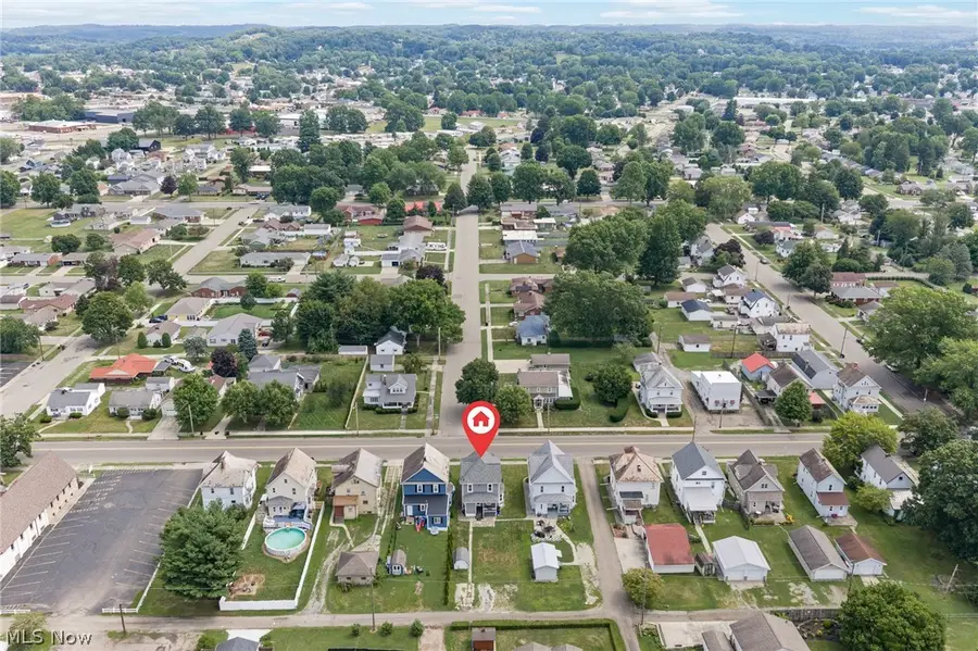 734 Tuscarawas Nw Avenue, New Philadelphia, OH 44663 - #3