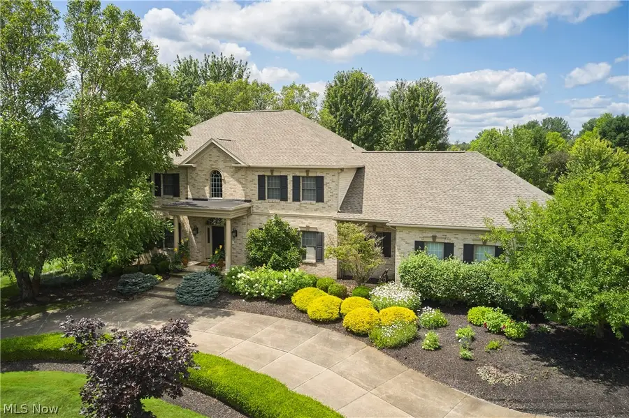 662 Heatherleigh Drive, Akron, OH 44333 - #2