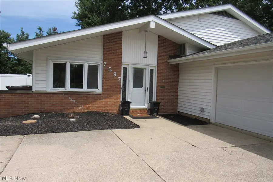 7597 Ohio Street, Mentor, OH 44060 - #3