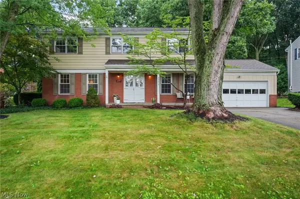 2393 Woodpark Road, Fairlawn, OH 44333