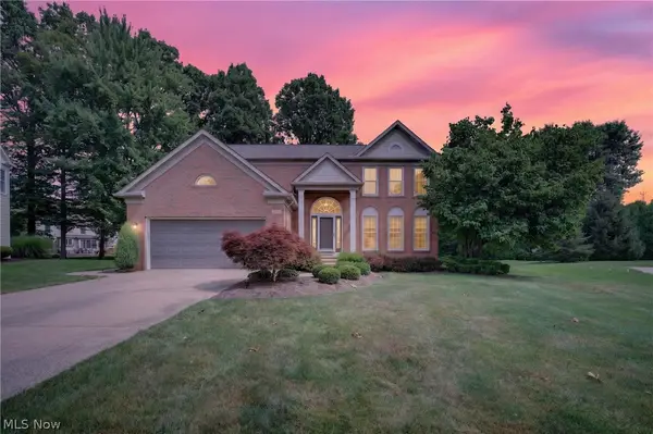 2883 Hawkins Lane, Twinsburg, OH 44087