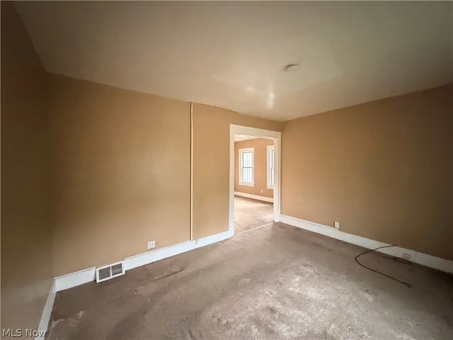 7813 Harvard Avenue, Cleveland, OH 44105 - #3
