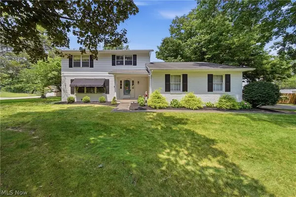 135 Seneca Sw Trail, Hartville, OH 44632